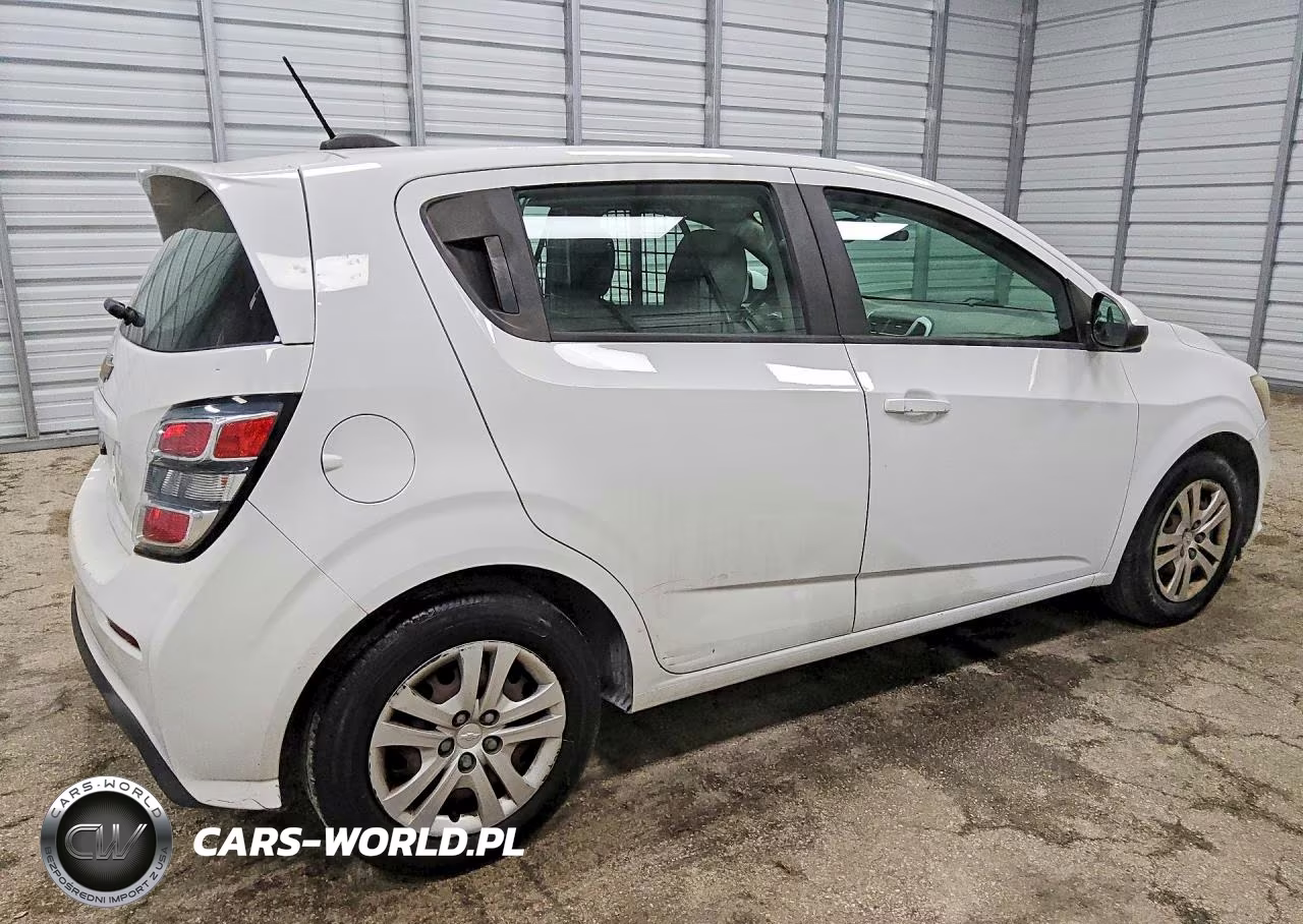 2018 Chevrolet Sonic VIN:1G1JG6SH9J4133526 - 3
