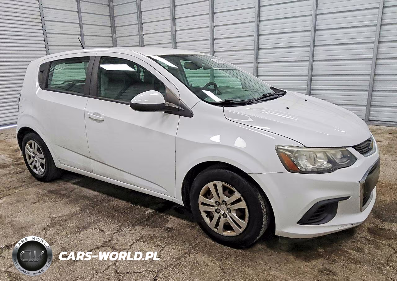 2018 Chevrolet Sonic VIN:1G1JG6SH9J4133526 - 4
