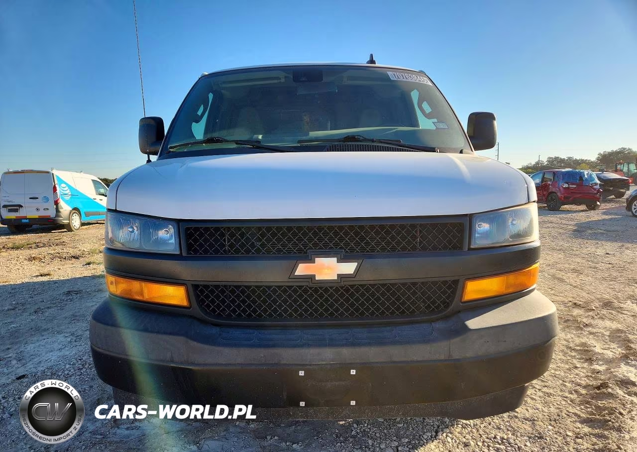 2019 Chevrolet Express G2500 VIN:1GCWGAFP1K1368104 - 5