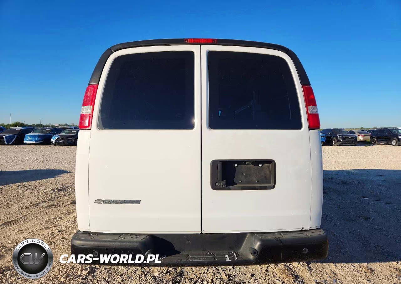 2019 Chevrolet Express G2500 VIN:1GCWGAFP1K1368104 - 6
