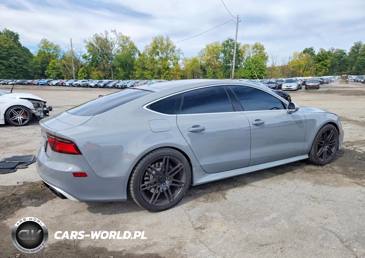 2016 Audi Rs7 VIN:WUAW2AFC4GN900962 - 3