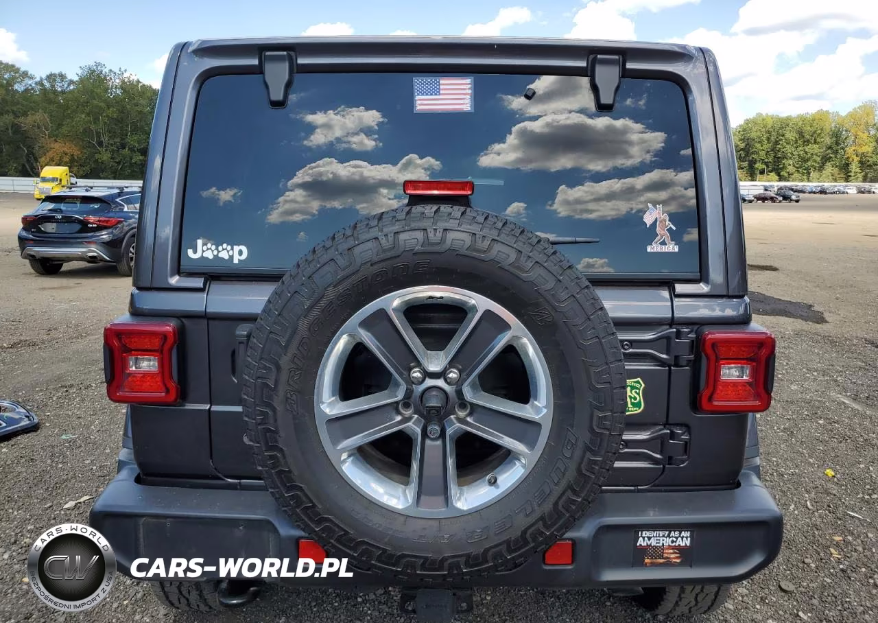2018 Jeep Wrangler Unlimited Sahara VIN:1C4HJXEG4JW117108 - 6