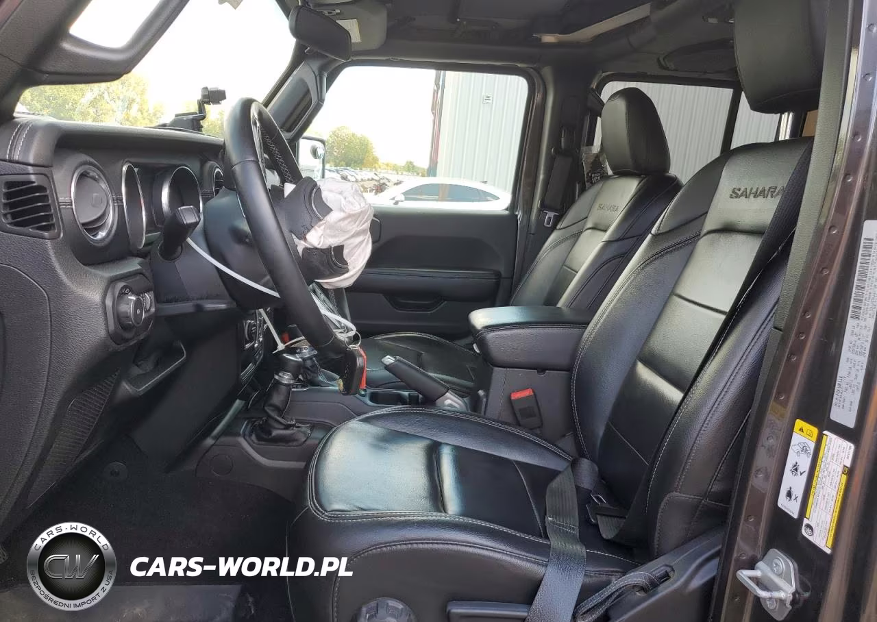 2018 Jeep Wrangler Unlimited Sahara VIN:1C4HJXEG4JW117108 - 7