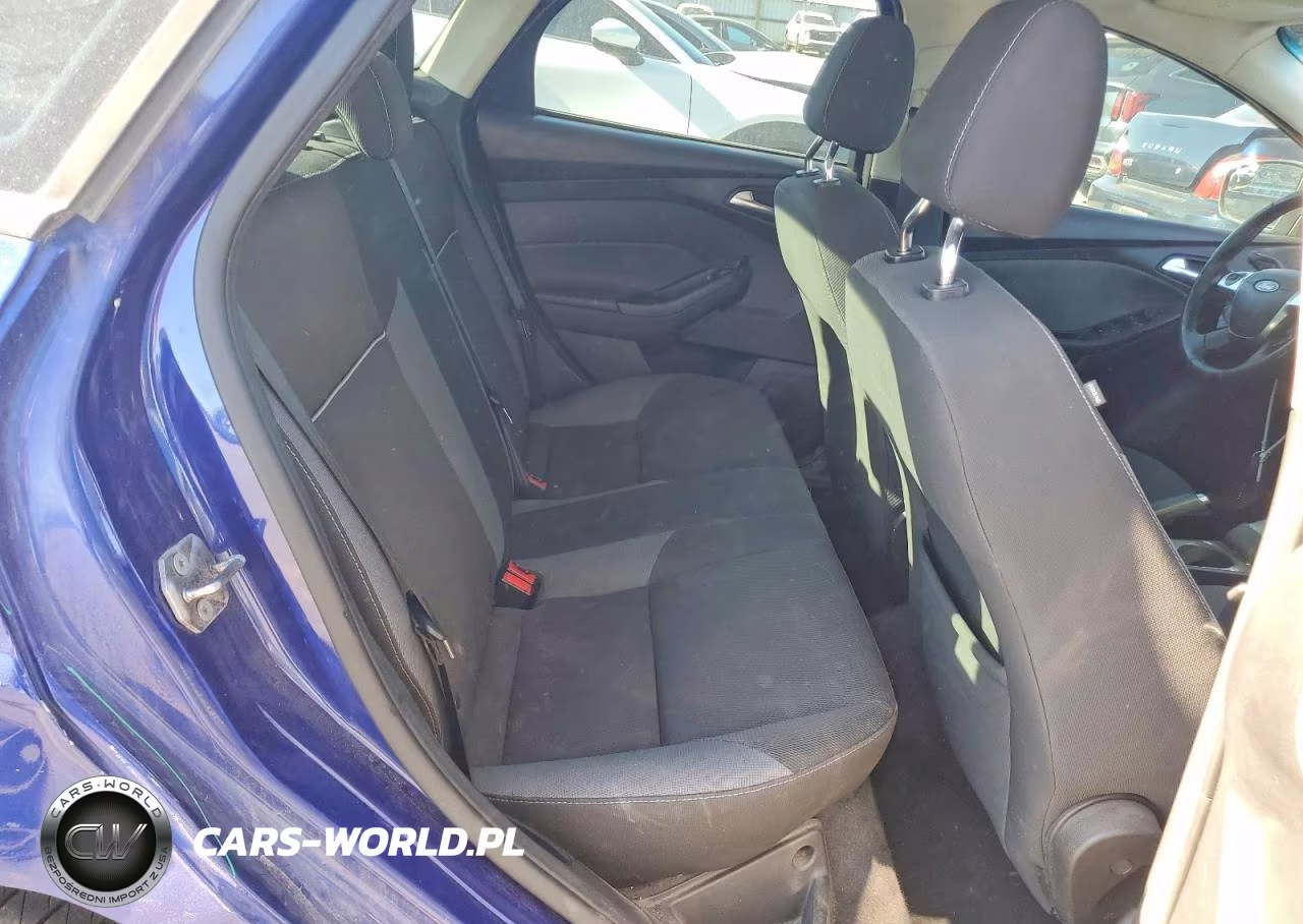 2012 Ford Focus Se VIN:1FAHP3F25CL267684 - 10