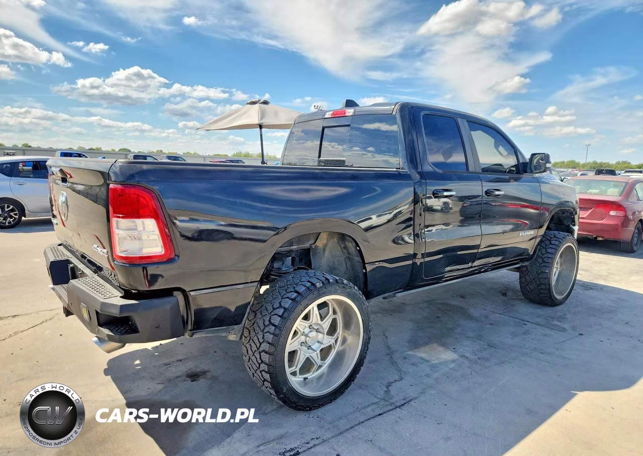 2019 Ram 1500 Big Horn-Lone Star VIN:1C6SRFBTXKN656597 - 3