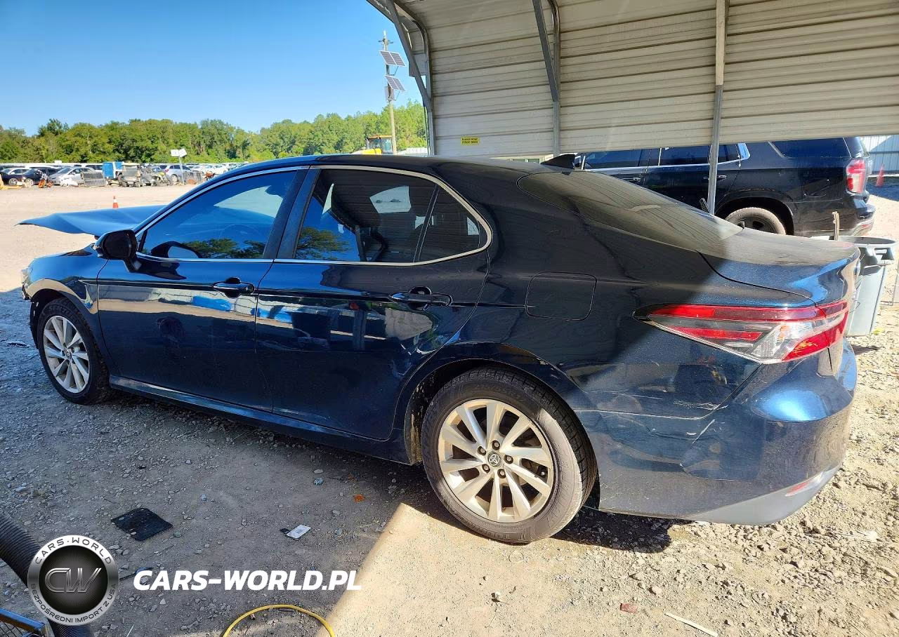 2021 Toyota Camry Le VIN:4T1C11AK4MU563028 - 2