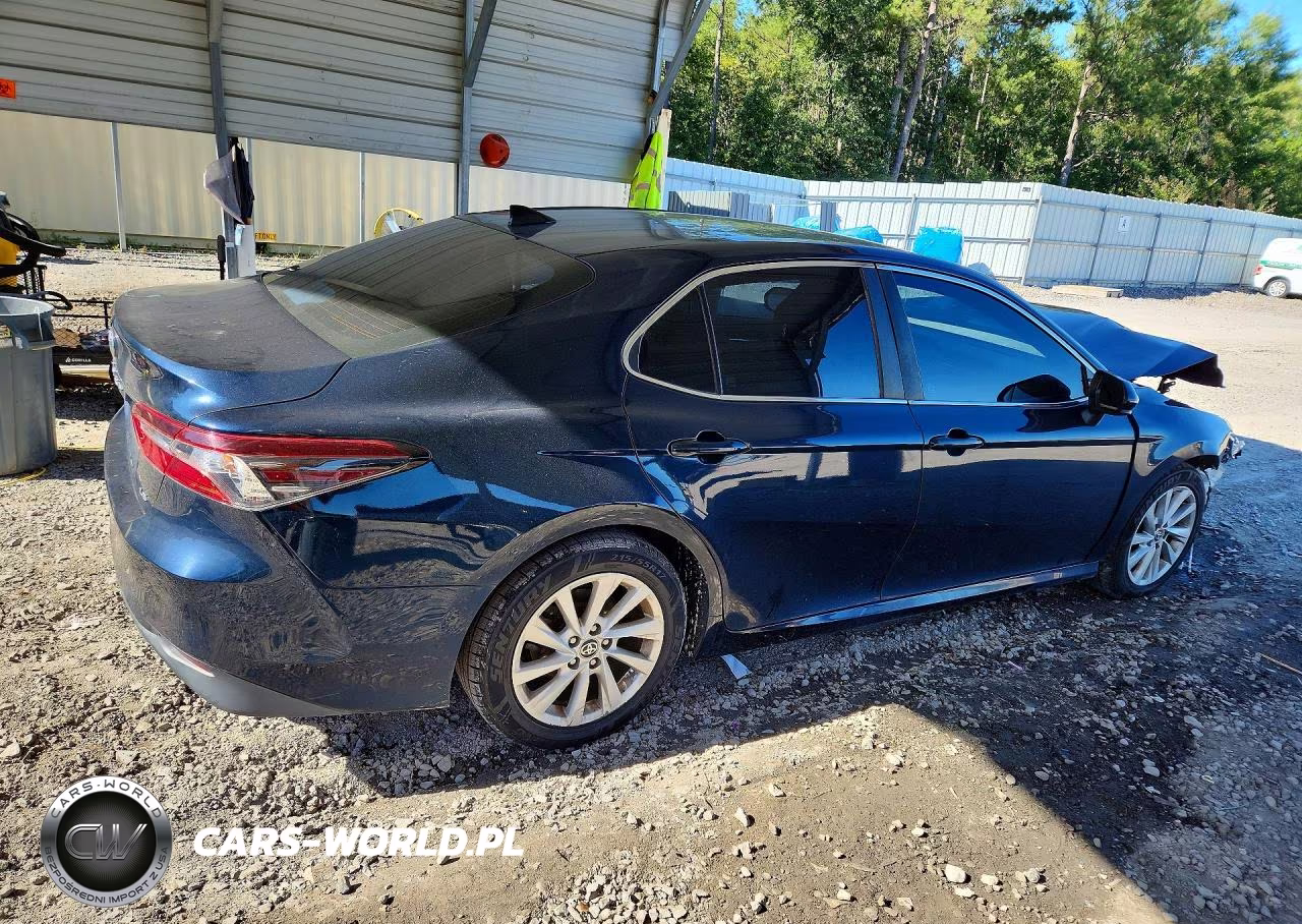 2021 Toyota Camry Le VIN:4T1C11AK4MU563028 - 3
