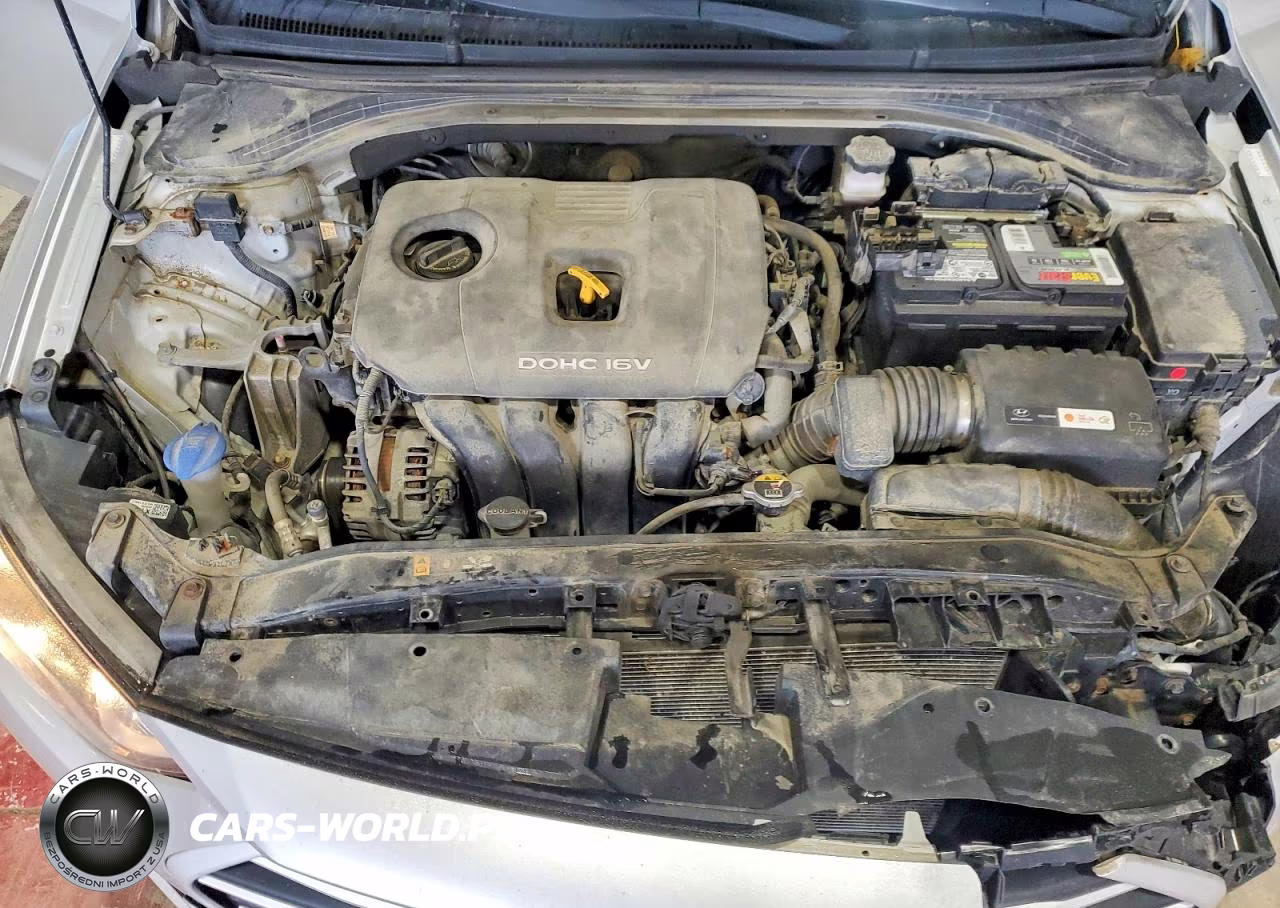 2018 Hyundai Elantra Value Edition VIN:KMHD84LF9JU586060 - 11