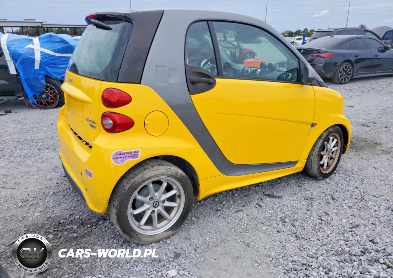 2016 Smart Fortwo VIN:WMEEJ9AA4GK845285 - 3