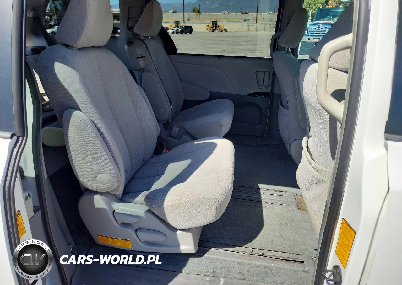 2013 Toyota Sienna Le VIN:5TDKK3DCXDS290842 - 11