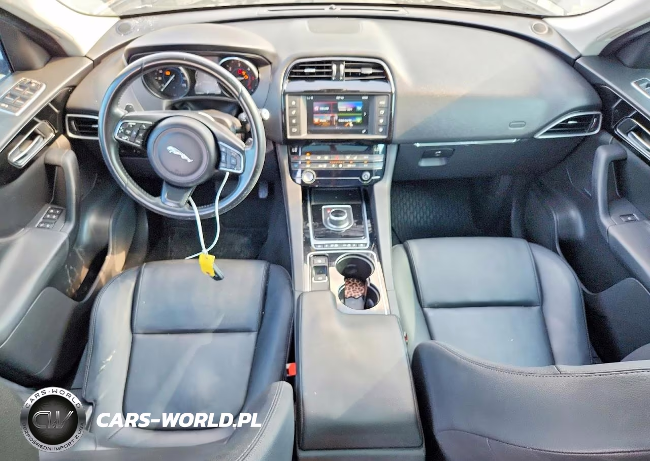 2017 Jaguar F-Pace Premium VIN:SADCJ2BN7HA099067 - 8
