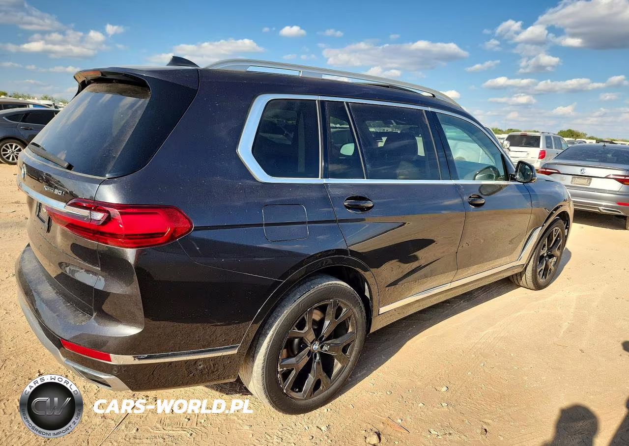 2019 BMW X7 xDrive50I VIN:5UXCX4C51KLS38009 - 3