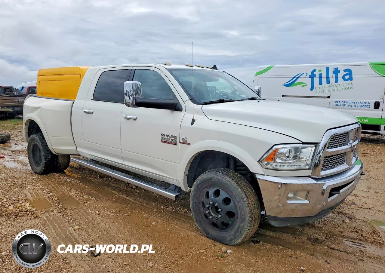 2017 Ram 3500 Laramie VIN:3C63RRML6HG619535 - 4