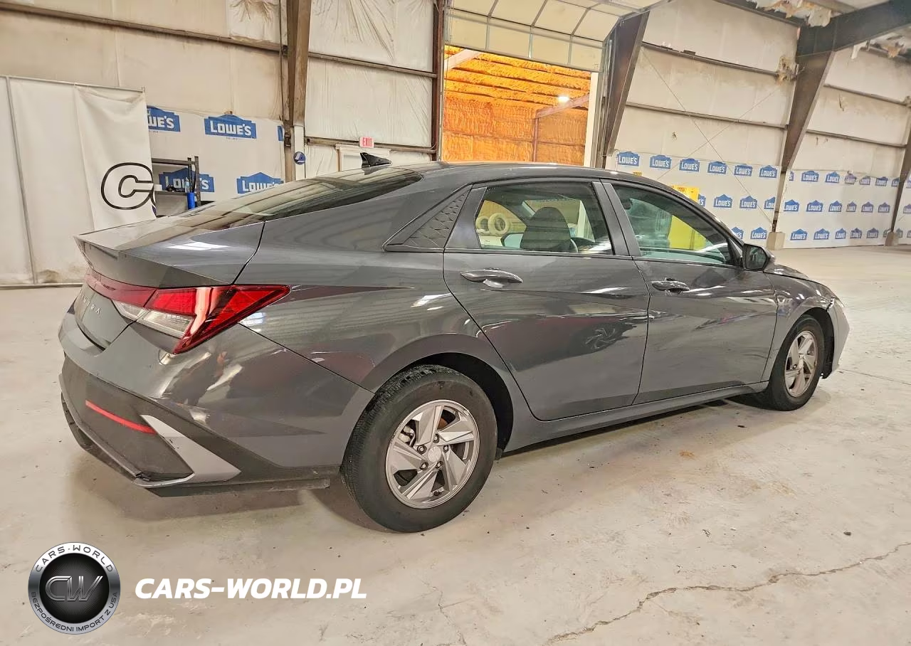 2026 Hyundai Elantra Se VIN:KMHLL4DG9TU196029 - 3