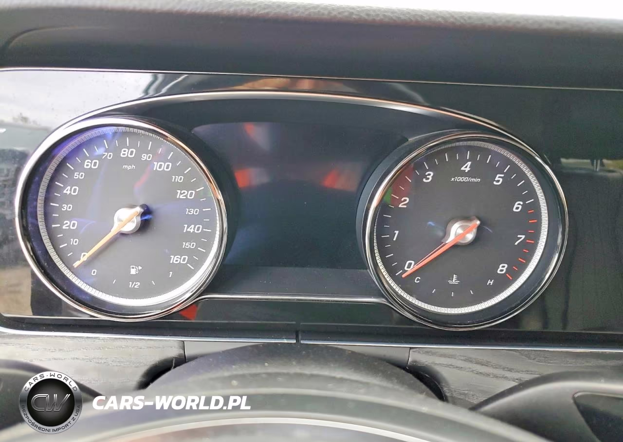2018 Mercedes-Benz E 300 4Matic VIN:WDDZF4KB8JA343054 - 9