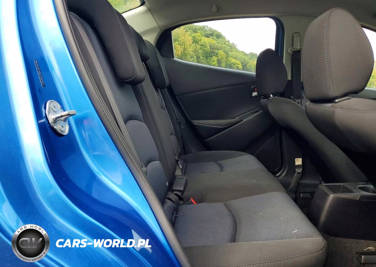 2018 Toyota Yaris Ia Base VIN:3MYDLBYV6JY311767 - 10