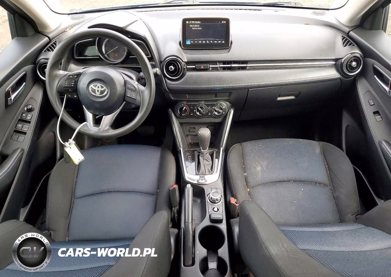 2018 Toyota Yaris Ia Base VIN:3MYDLBYV6JY311767 - 8