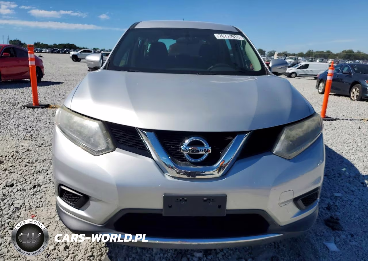 2015 Nissan Rogue S VIN:KNMAT2MT6FP533532 - 5