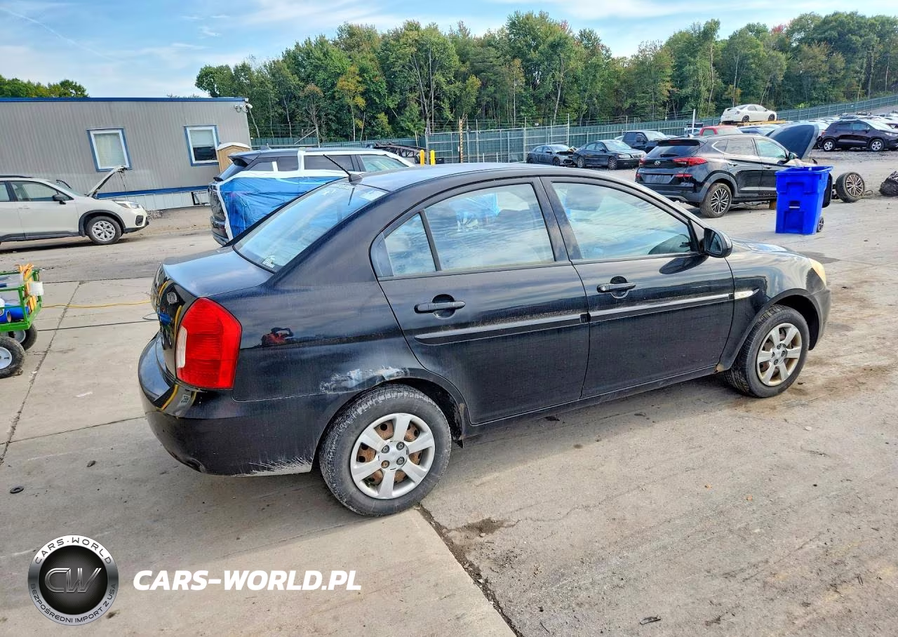 2007 Hyundai Accent Gls VIN:KMHCN46C87U150265 - 3