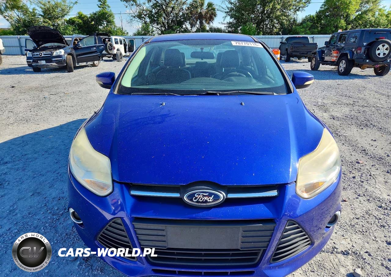 2014 Ford Focus Se VIN:1FADP3F22EL165907 - 5