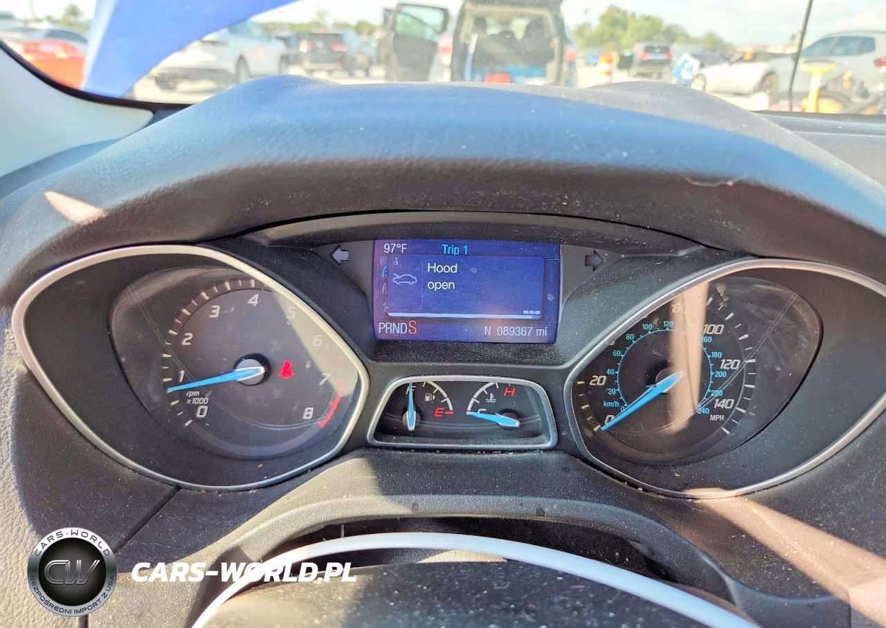 2014 Ford Focus Se VIN:1FADP3F22EL165907 - 9