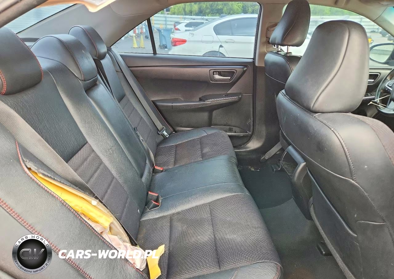 2016 Toyota Camry Se VIN:4T1BF1FK7GU256897 - 10
