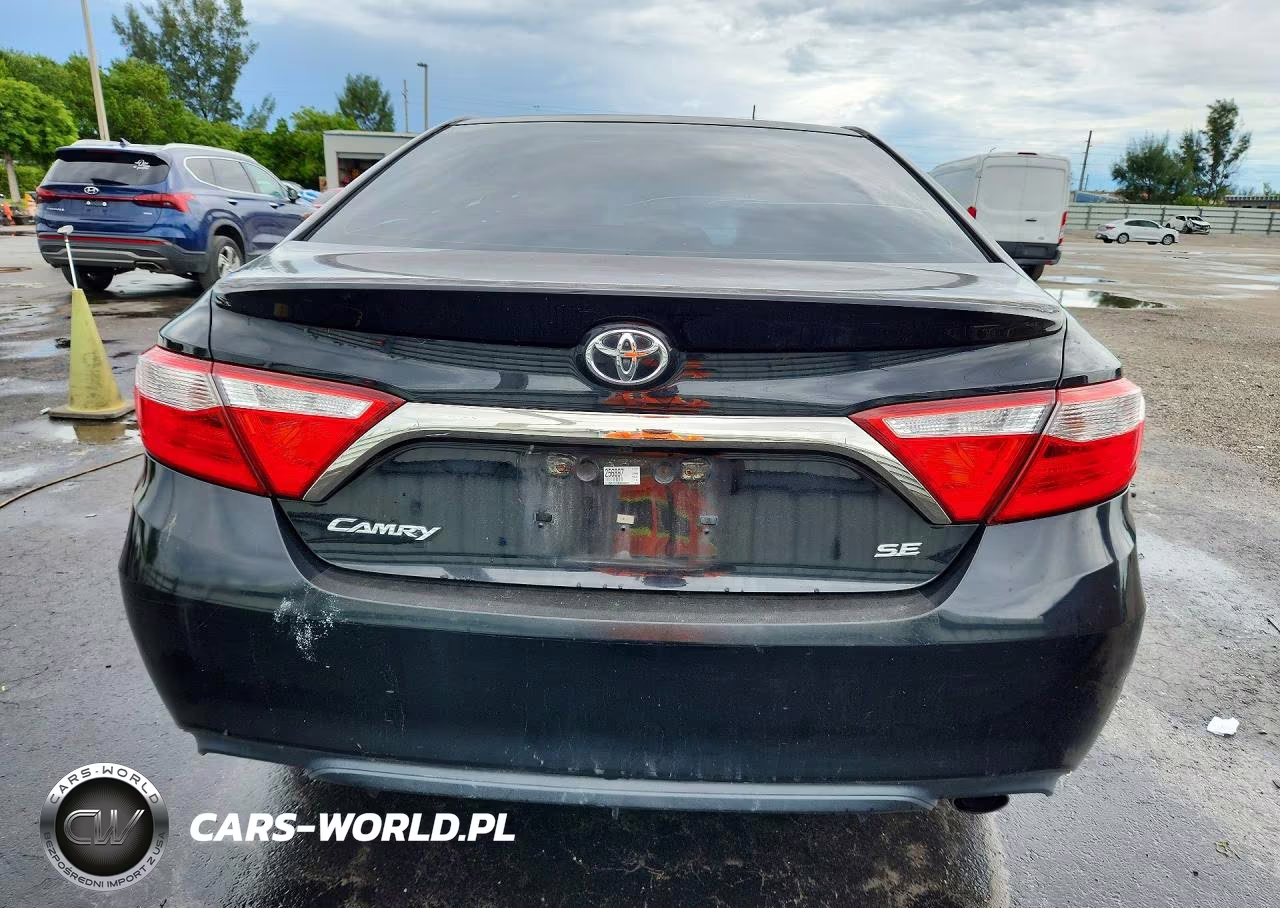 2016 Toyota Camry Se VIN:4T1BF1FK7GU256897 - 6