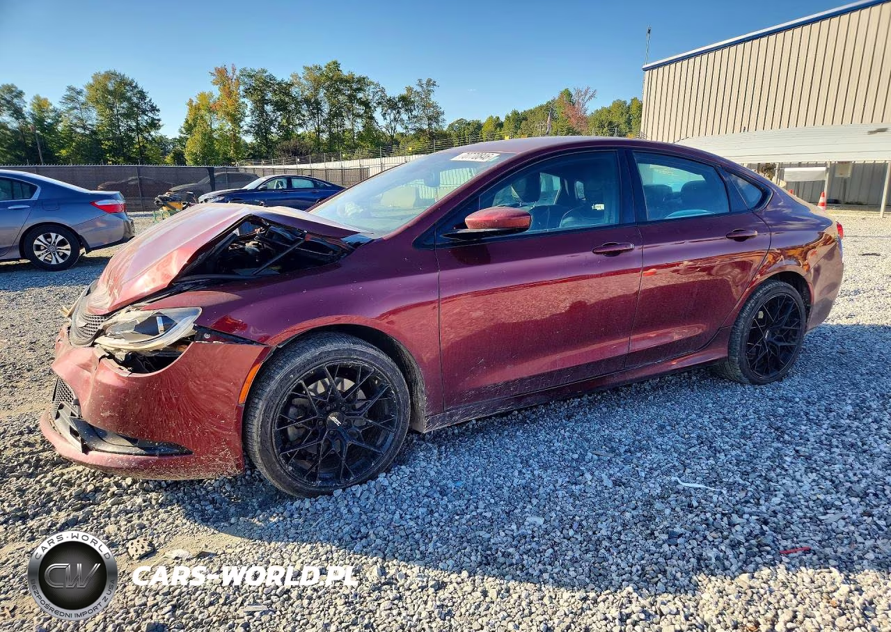 2015 Chrysler 200 S – zdjęcie 1 z 12