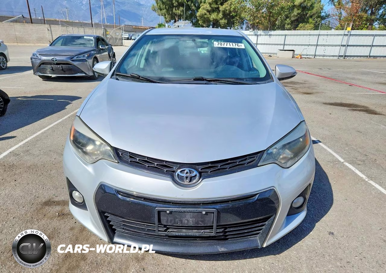 2014 Toyota Corolla S VIN:5YFBURHE8EP138657 - 5