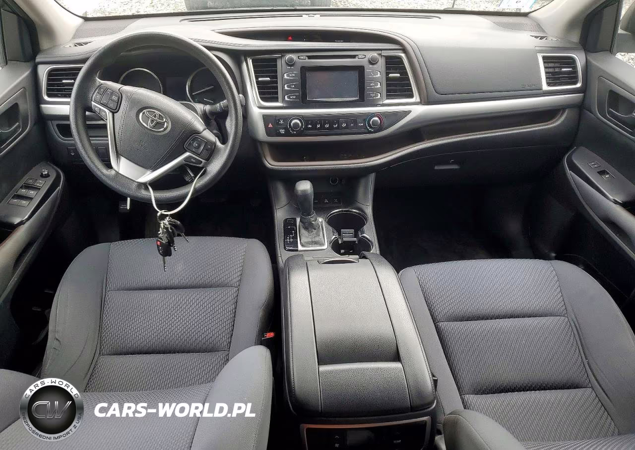 2015 Toyota Highlander Le VIN:5TDBKRFH1FS165470 - 8