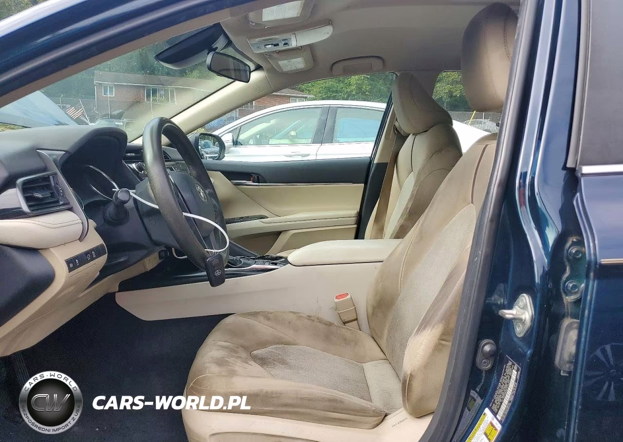 2019 Toyota Camry Le VIN:4T1B31HK2KU514757 - 7