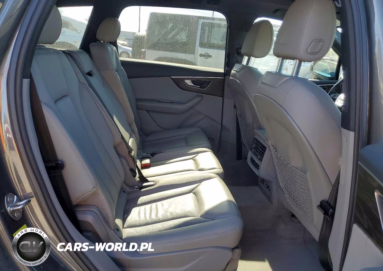 2020 Audi Q7 Premium Plus VIN:WA1LXAF79LD002923 - 11
