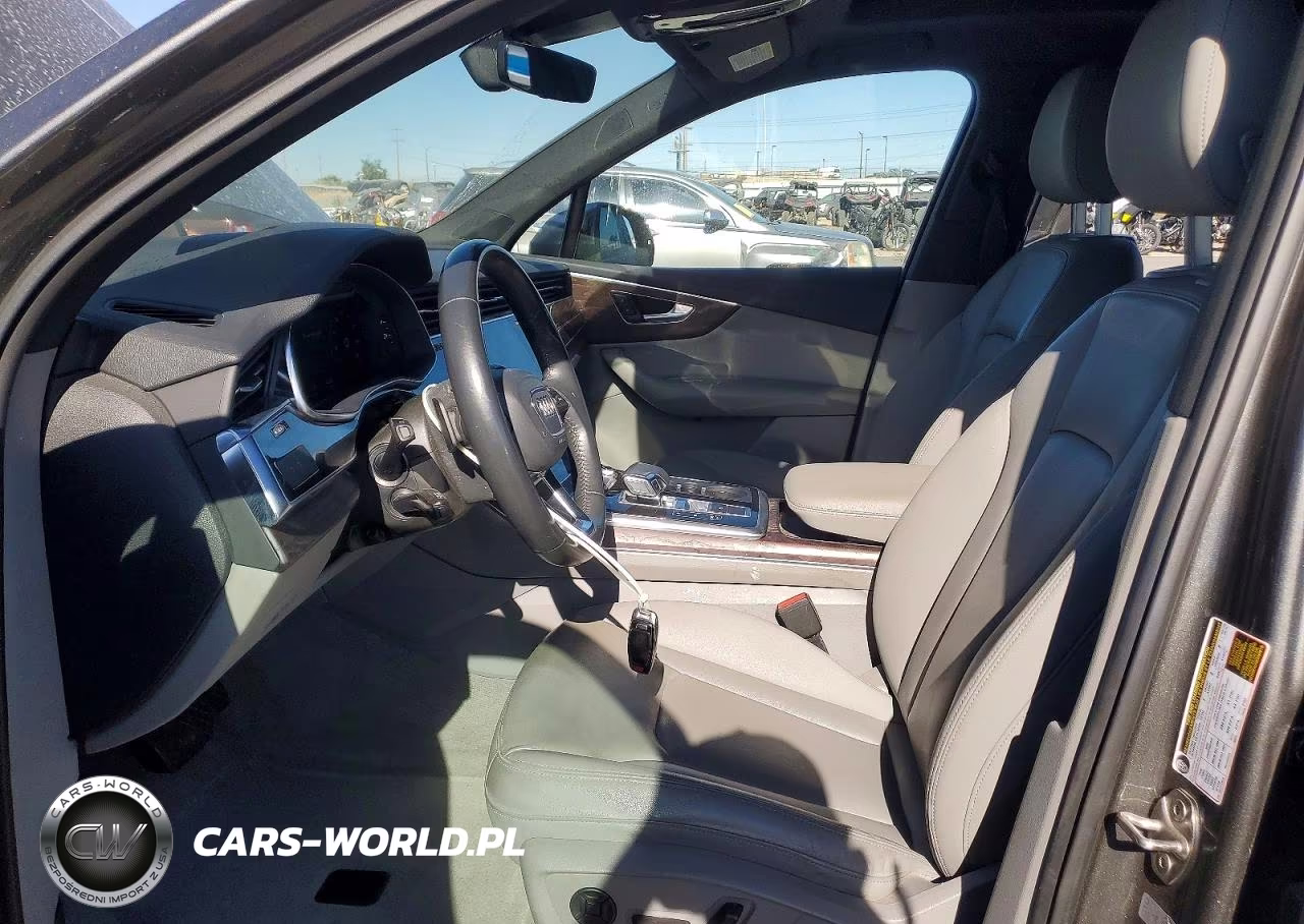 2020 Audi Q7 Premium Plus VIN:WA1LXAF79LD002923 - 7