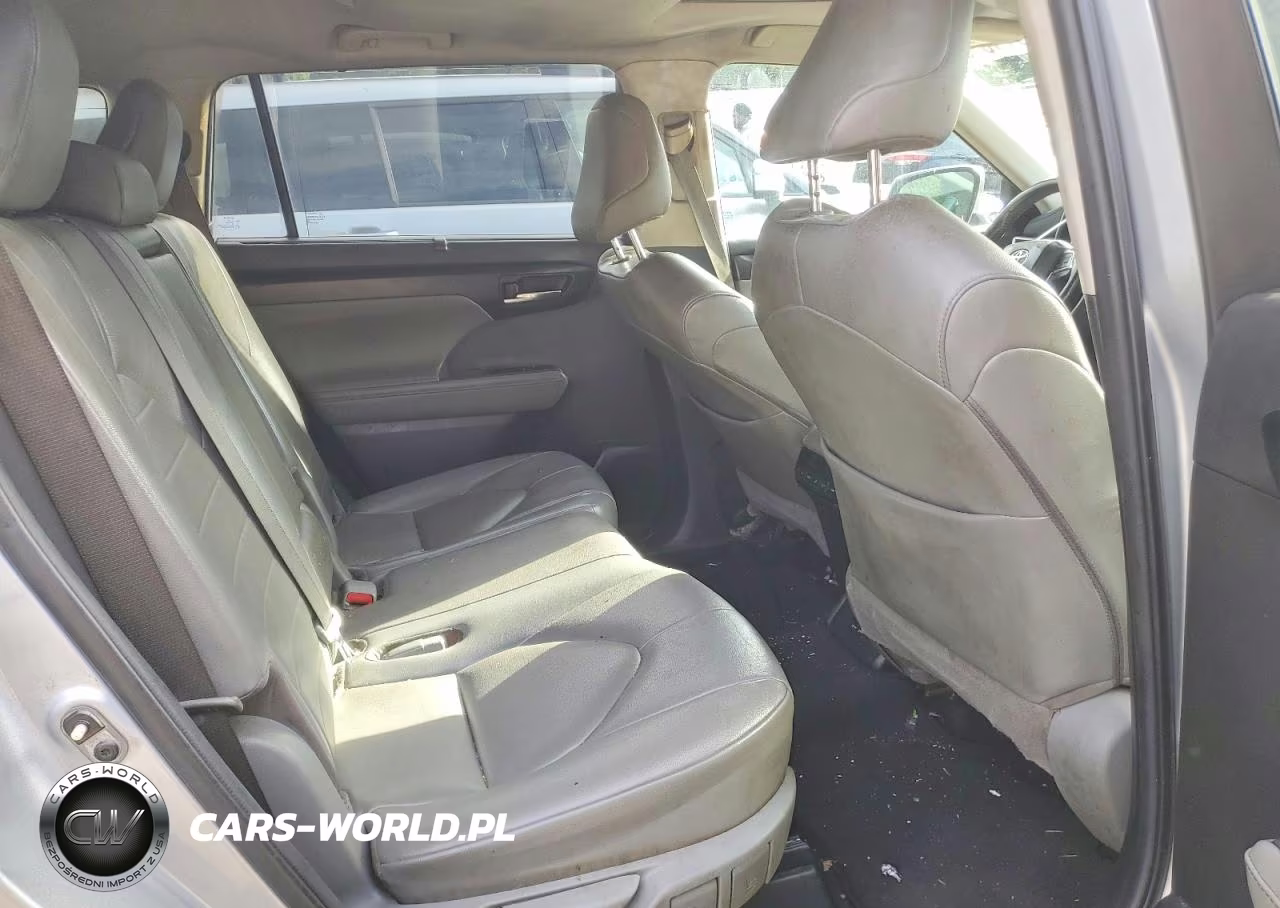 2020 Toyota Highlander Xle VIN:5TDHZRBH2LS000776 - 11