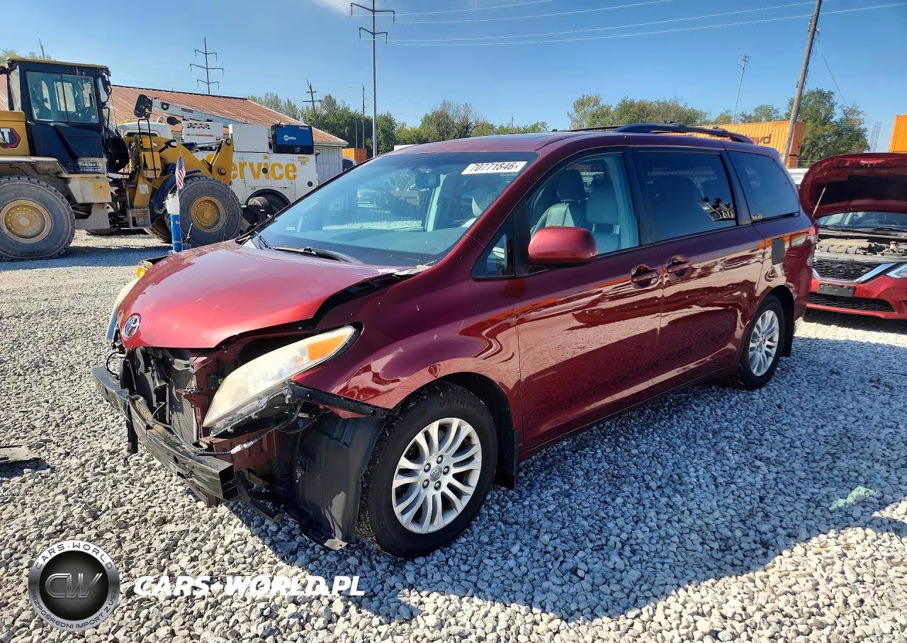 2013 Toyota Sienna Xle 8-Passenger VIN:5TDYK3DC4DS380448 - 1