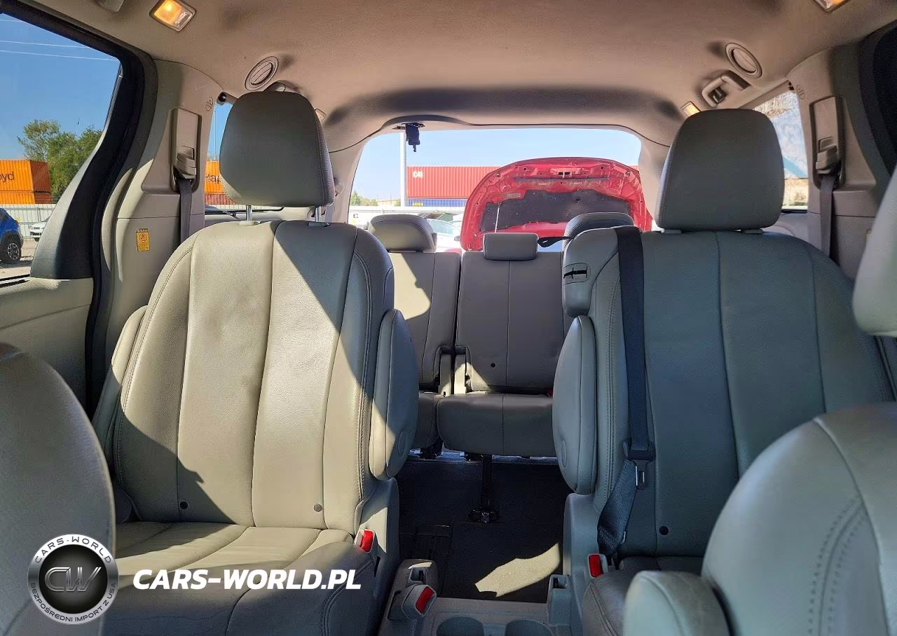 2013 Toyota Sienna Xle 8-Passenger VIN:5TDYK3DC4DS380448 - 10