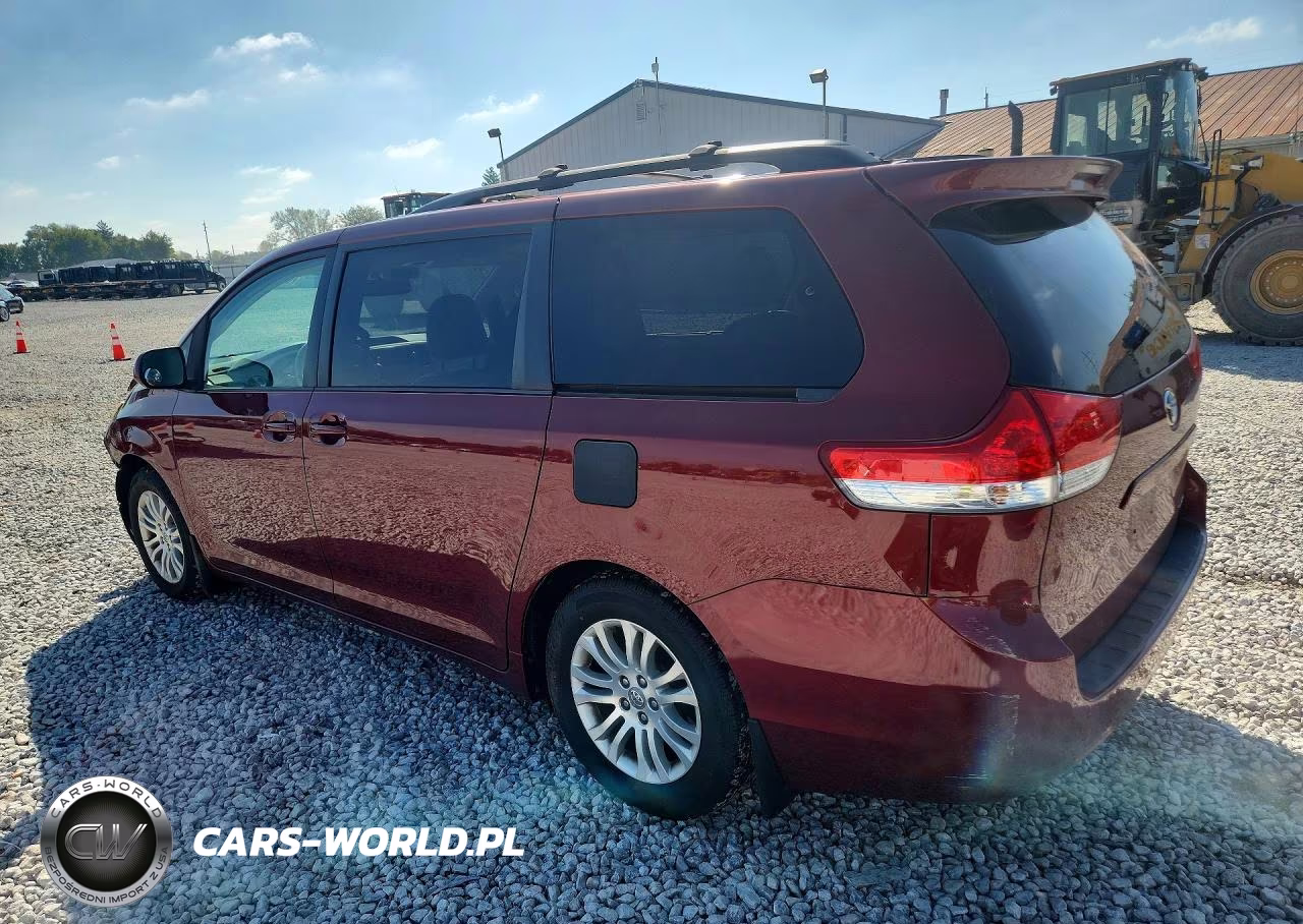 2013 Toyota Sienna Xle 8-Passenger VIN:5TDYK3DC4DS380448 - 2