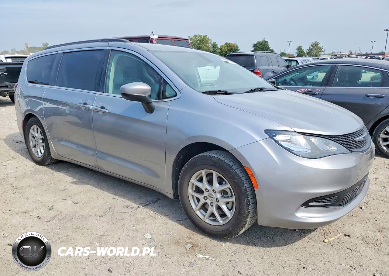 2021 Chrysler Voyager Lxi VIN:2C4RC1DG3MR569836 - 4