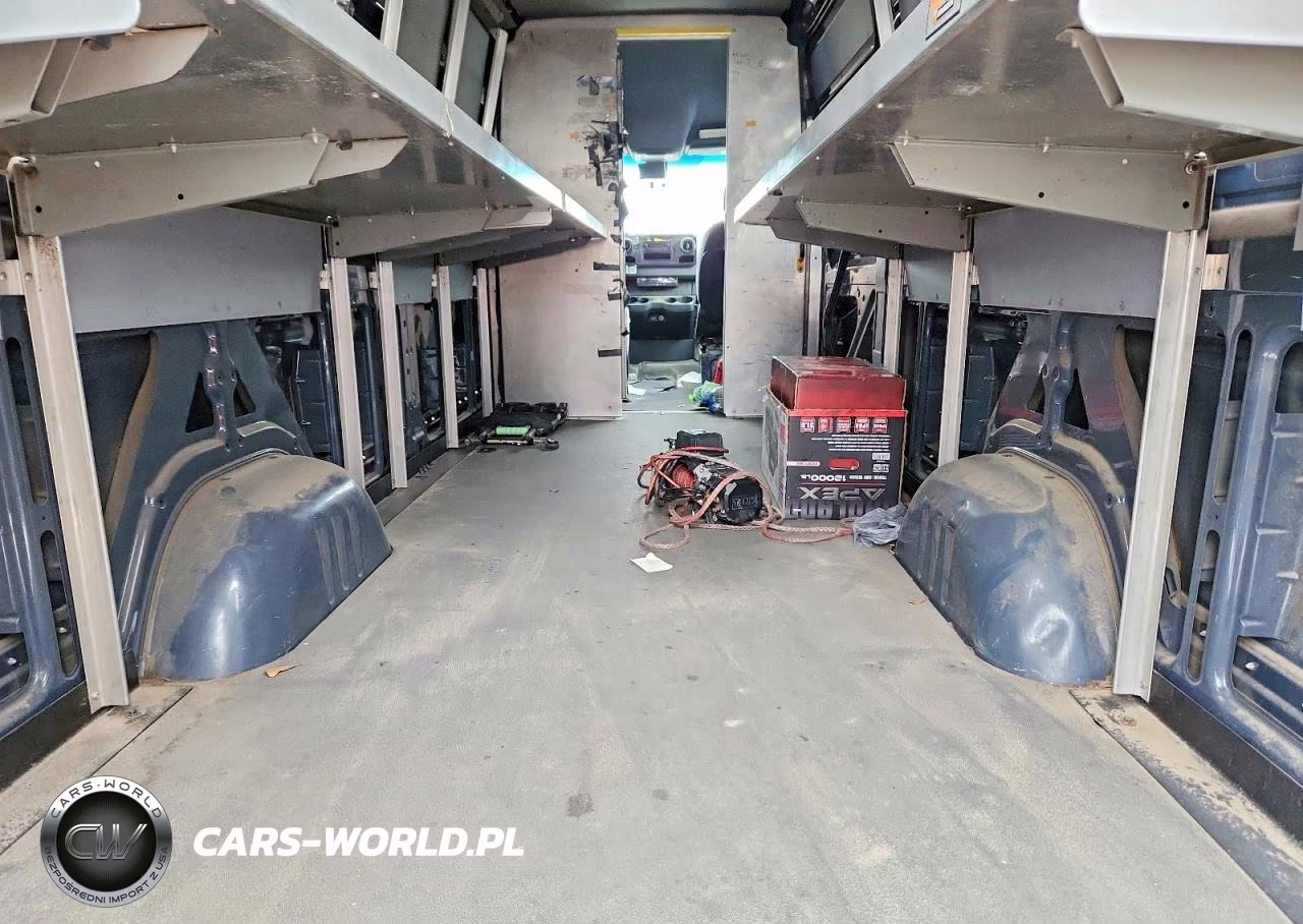 2019 Mercedes-Benz Sprinter 2500-3500 VIN:WD4PF1CD4KP151604 - 10