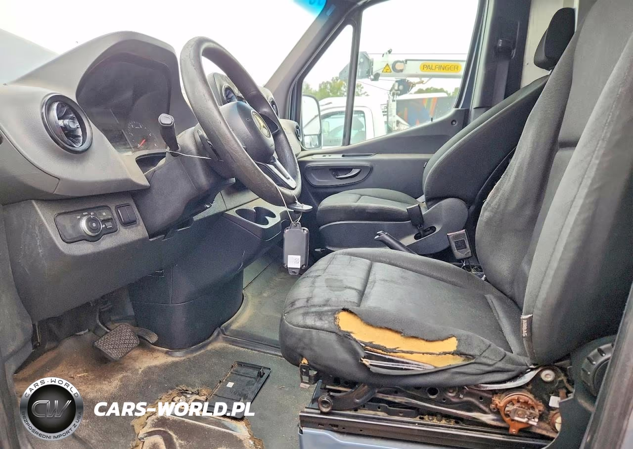 2019 Mercedes-Benz Sprinter 2500-3500 VIN:WD4PF1CD4KP151604 - 7