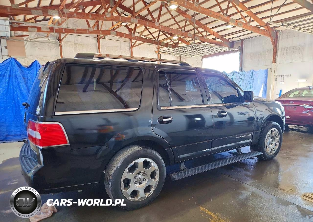 2014 Lincoln Navigator VIN:5LMJJ2J54EEL08590 - 3