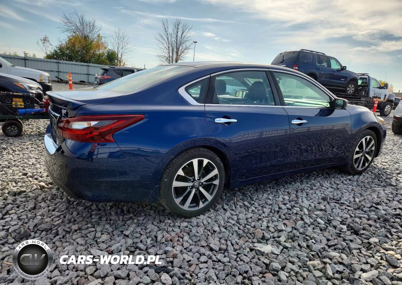 2017 Nissan Altima 2.5 Sr VIN:1N4AL3AP1HC122536 - 3