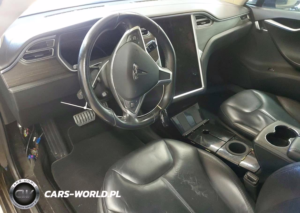 2014 Tesla Model S VIN:5YJSA1H13EFP48744 - 8