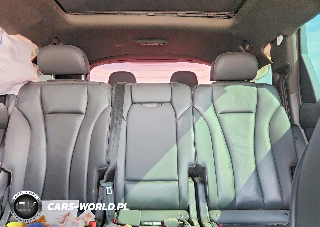 2020 Audi Q7 Premium VIN:WA1AXAF71LD002244 - 10