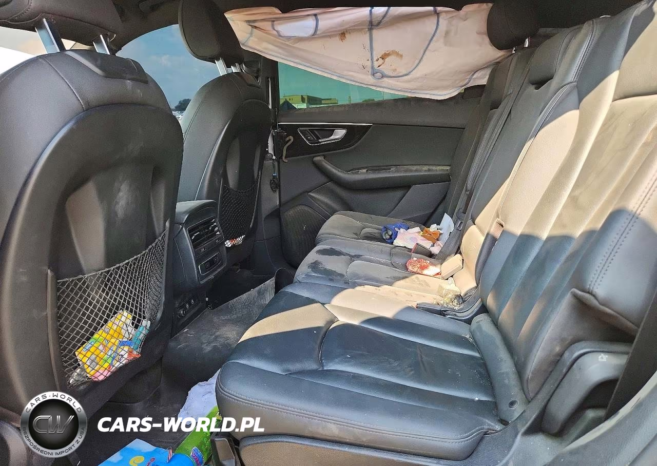 2020 Audi Q7 Premium VIN:WA1AXAF71LD002244 - 11