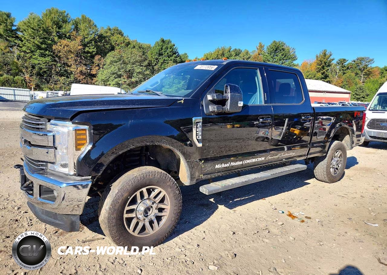 2018 Ford F250 Super Duty VIN:1FT7W2B68JEC34692 - 1