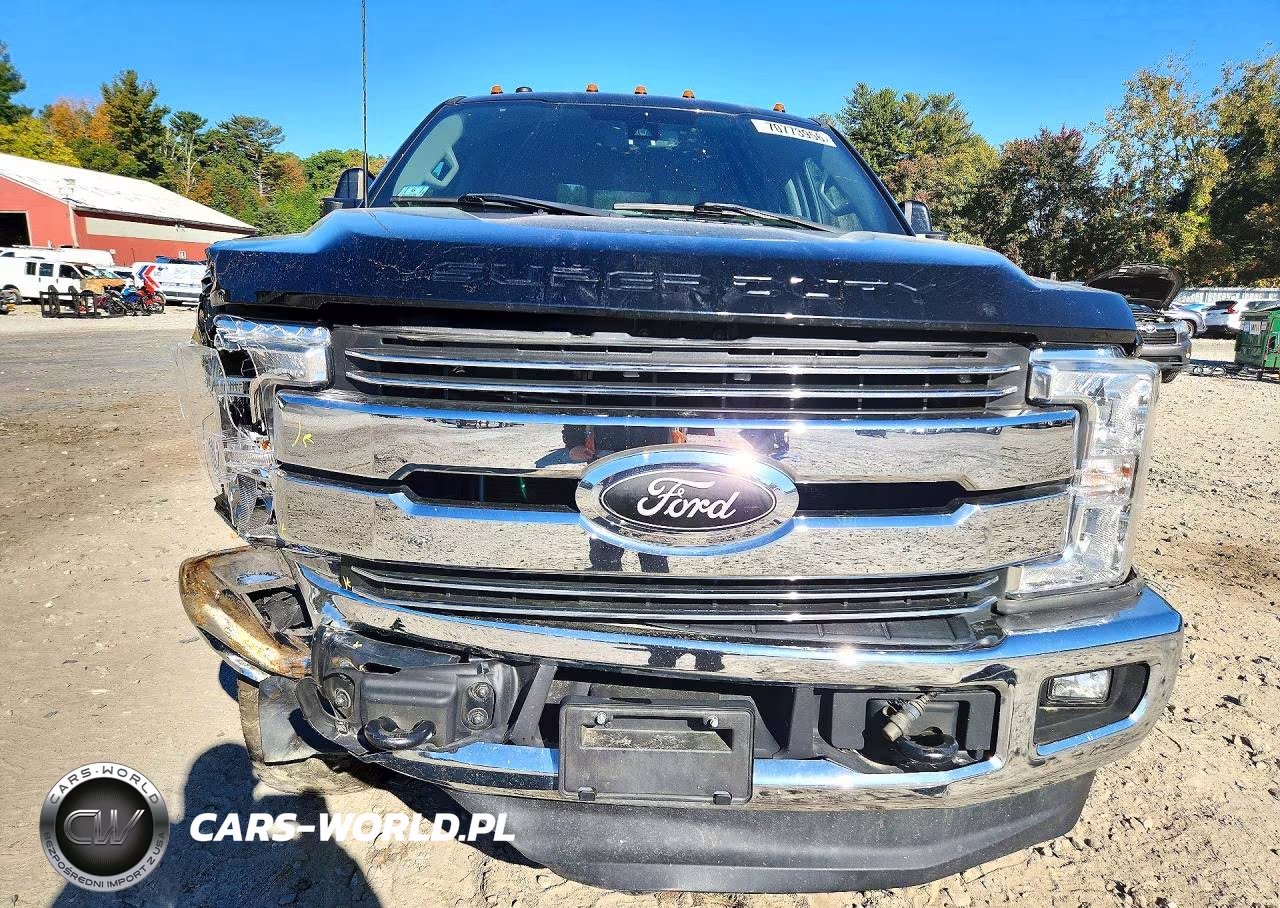 2018 Ford F250 Super Duty VIN:1FT7W2B68JEC34692 - 5