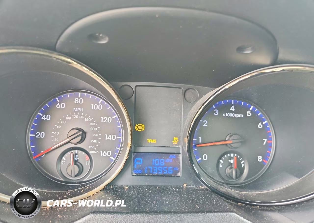 2011 Hyundai Genesis Coupe 2.0T Premium VIN:KMHHT6KD6BU043911 - 9