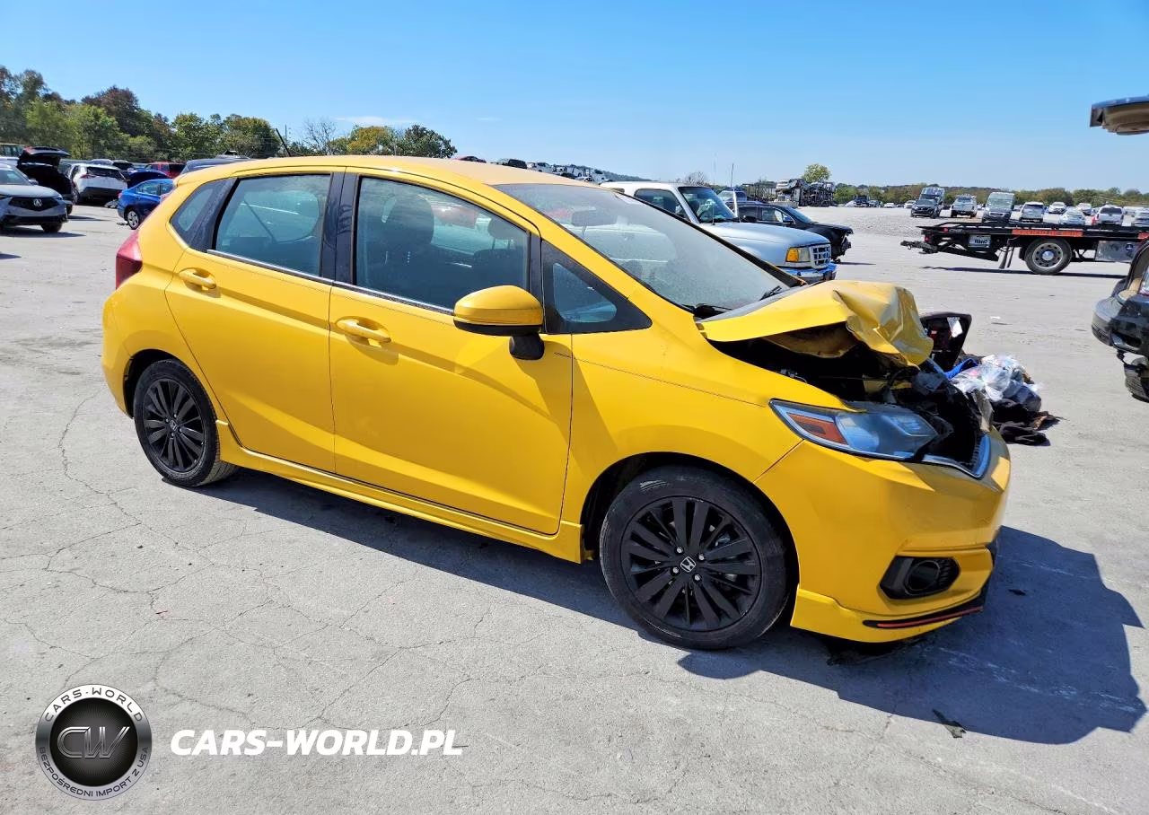 2018 Honda Fit Sport VIN:3HGGK5H61JM724360 - 4