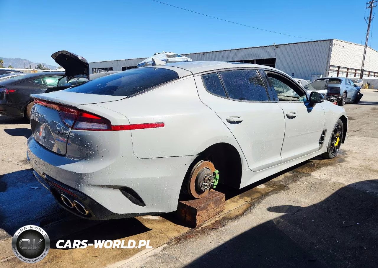 2022 Kia Stinger Gt Line VIN:KNAE35LD1N6110162 - 3
